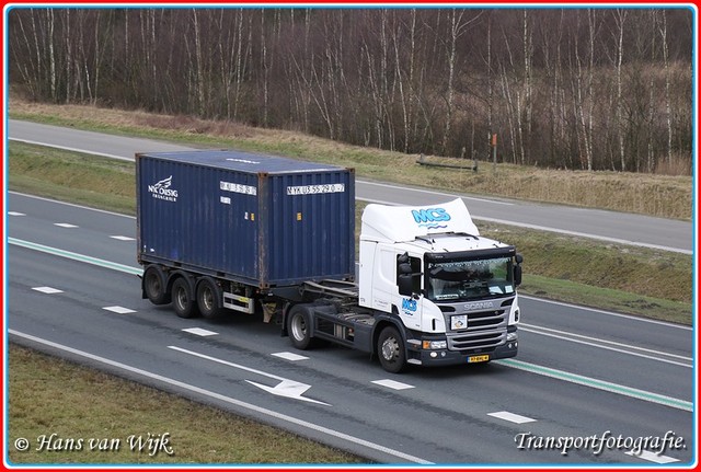97-BHL-4-BorderMaker Container Trucks