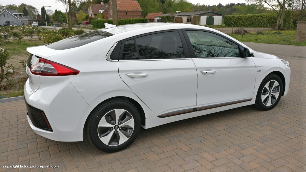 https://www1.picturepush.com/photo/a/15787350/1024/Hyundai-Ioniq-Electric/IMG-20170505-182115.jpg https://www1.picturepush.com/photo/a/15787350/1024/Hyundai-Ioniq-Electric/IMG-20170505-182115.jpg