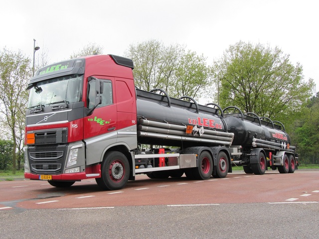 13-BJB-4 Volvo FH Serie 4