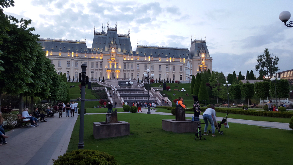 33714704584 983bca5c3d k - 