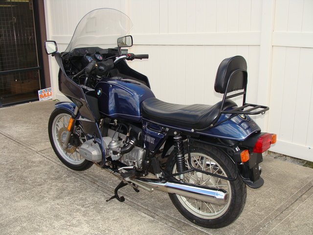 6172801 '83 R80RT Dk Blue (3) 6172801 '83 BMW R80RT, Dark Blue. 49,600 Miles. Koni rear shocks, BMW Saddlebags, Reynolds Tour Rest. Fresh 10K Service, New Tires & Battery, plus much more!