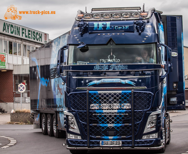 IFL Volvo, Night Fighter-44 Der VOLVO "Night Fighter" der Firma IFL in KÃ¶ln powered by www.truck-pics.eu