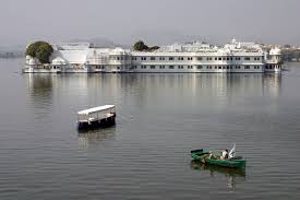 Golden Triangle Tour with Udaipur Tour Travel Agents in India