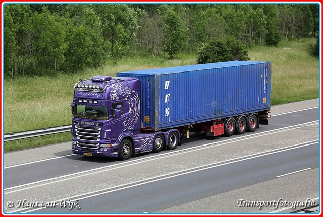 07-BBG-5-BorderMaker Container Trucks