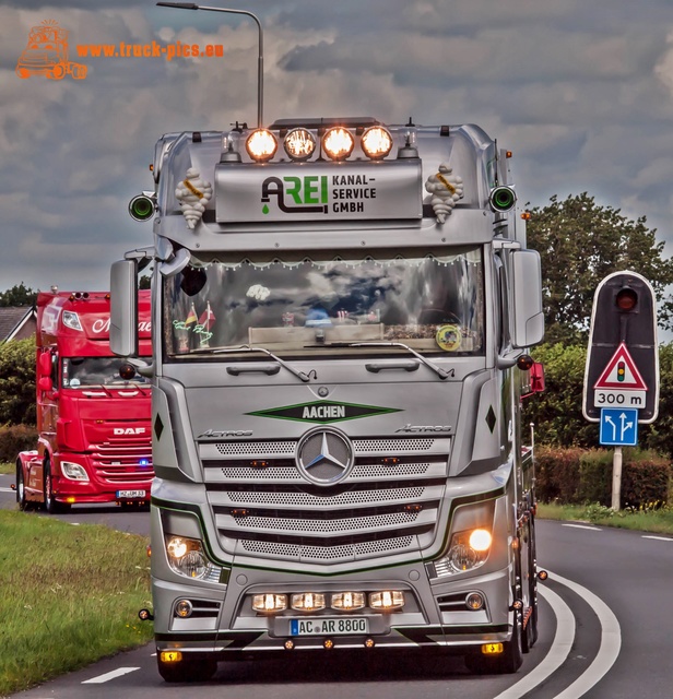 www.truck-pics.eu #NogHarderLopik #salmsteke-32 Nog Harder Lopik 2017 #salmsteke powered by www.truck-pics.eu