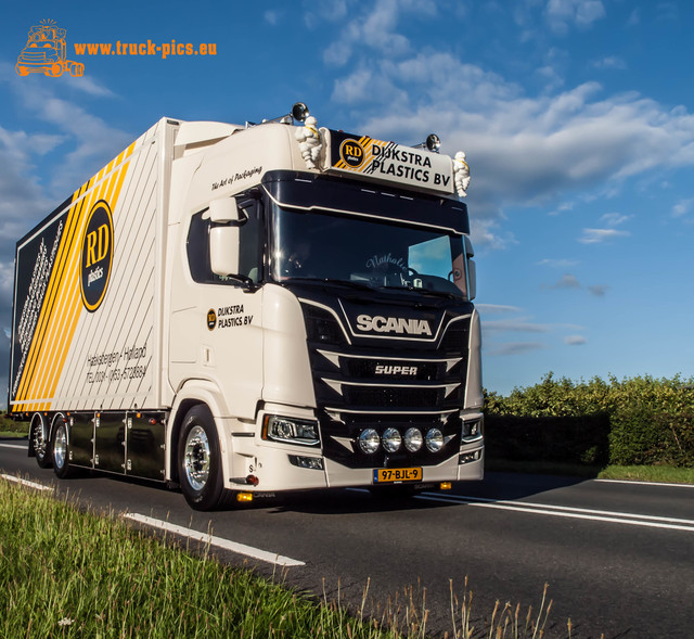 www.truck-pics.eu #NogHarderLopik #salmsteke-335 Nog Harder Lopik 2017 #salmsteke powered by www.truck-pics.eu