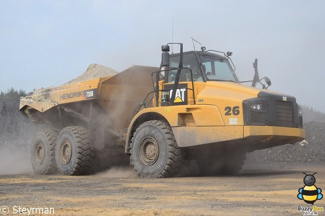 DSC 3590-BorderMaker Truck in the Koel 2017