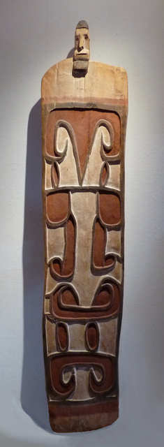 asmat-casuarine-coast-shield-collected-in-situ-blo melanesische kunst