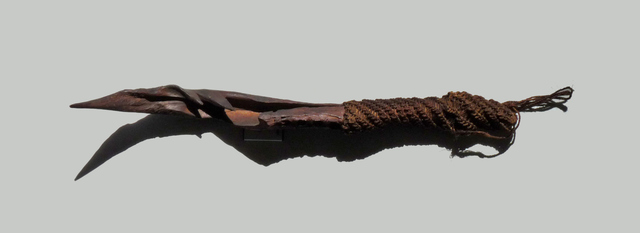 asmat-crocodile-jaw-bone-dagger 6922661988 o melanesische kunst