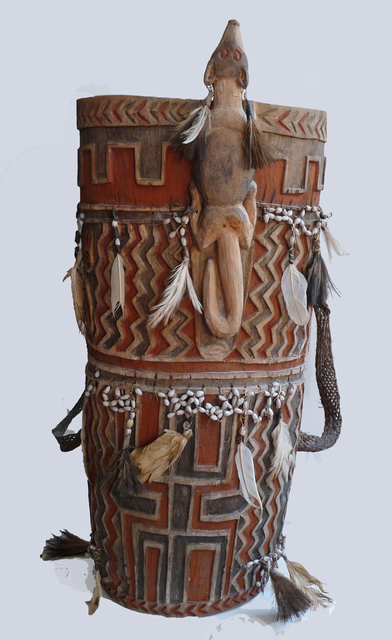 ceremonial-container-papua-asmat-semendoro-collect melanesische kunst