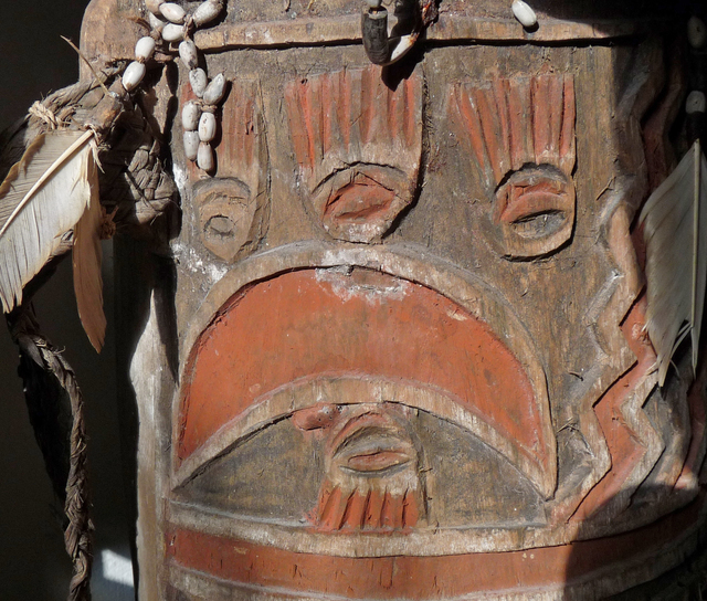 ceremonial-container-papua-asmat-semendoro-collect melanesische kunst