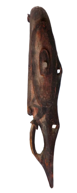early-collected-gable-mask-extremely-heavy-wood-ea melanesische kunst