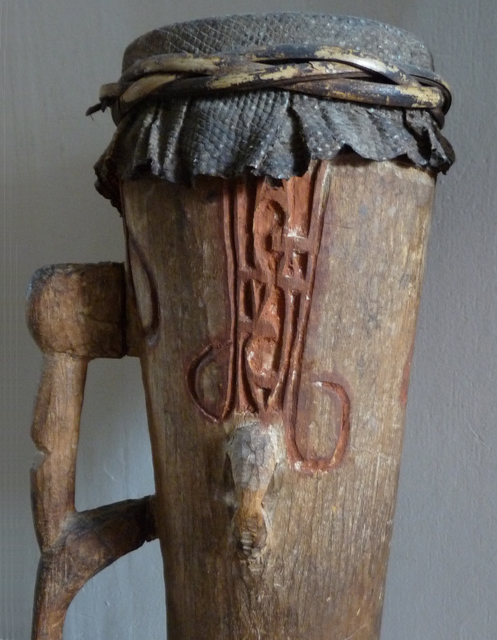 fragment-asmat-drum-provenance-herman-de-vries 907 melanesische kunst