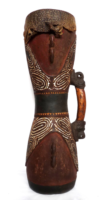 kundu-drum-coastal-sepik-area-papua-new-guinea 540 melanesische kunst