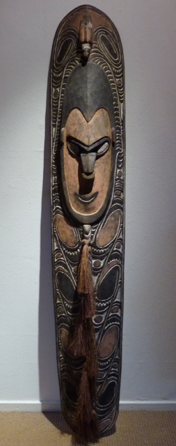 lower-sepik-or-murik-lakes-region--shield-old-aust melanesische kunst