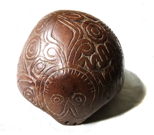 maprik-coconut-spoon 6088881960 o melanesische kunst