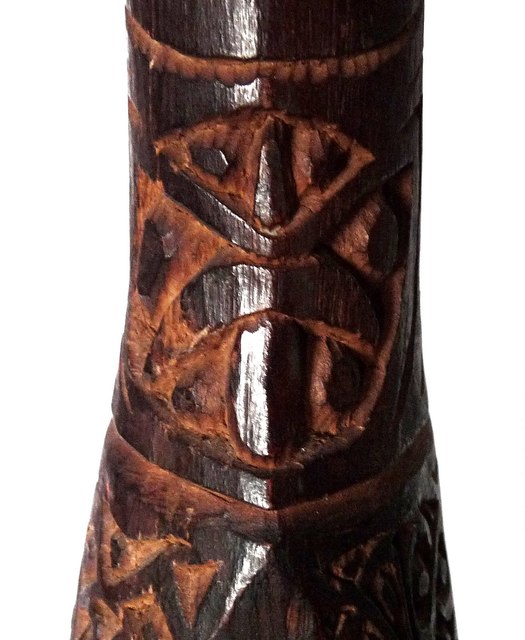 papua-asmat-axe-handle 5919005095 o melanesische kunst