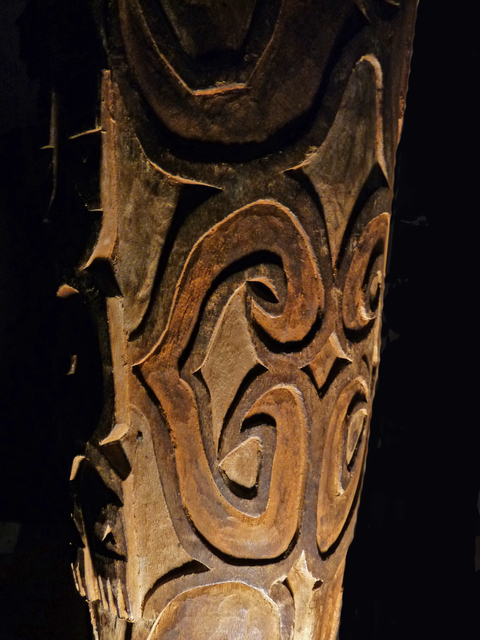 papua-asmat-casuarine-coast-drumtifa-fragment 8684 melanesische kunst