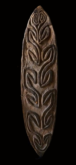 papua-auyu-shield-east-asmat 11249590723 o melanesische kunst