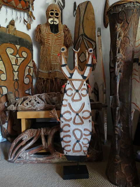 sculpture-made-by-sauter-emarkas-village-sagapu 26 melanesische kunst
