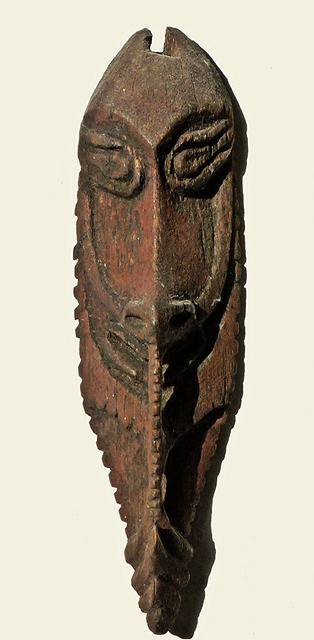 sepik-amulette-85-inch-high 8016266977 o melanesische kunst