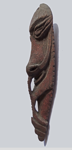small-sepik-mask-possibly-part-of-a-shield 3202717 melanesische kunst