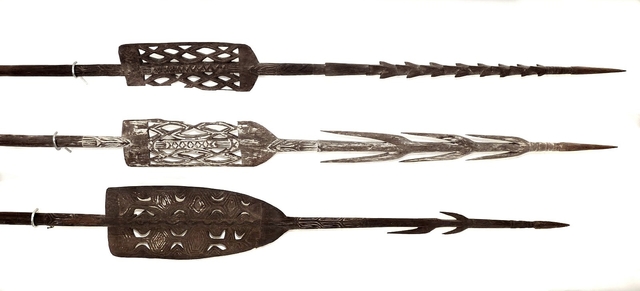 three-asmat-spears-provenance-msc-tilburg 54995469 melanesische kunst