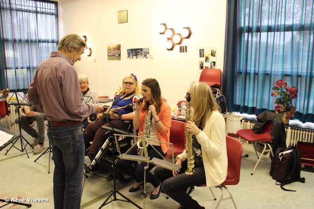 R.Th.B.Vriezen 20170930 037 Arnhems Fanfare Orkest StudieDag-Spelletjes-SnackBijRoosje zaterdag 30 september 2017