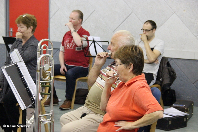 R.Th.B.Vriezen 20170930 078 Arnhems Fanfare Orkest StudieDag-Spelletjes-SnackBijRoosje zaterdag 30 september 2017