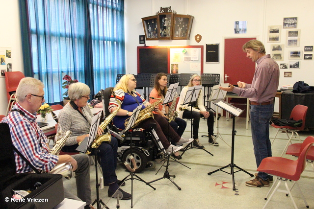 R.Th.B.Vriezen 20170930 094 Arnhems Fanfare Orkest StudieDag-Spelletjes-SnackBijRoosje zaterdag 30 september 2017