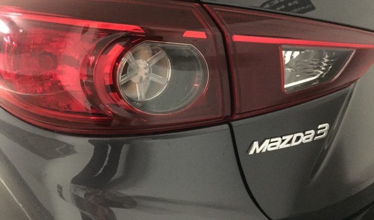 Xenon-headlight Classique Car Rental