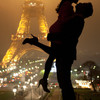 couple-eiffel-tower-love-ni... - https://testosteronesbooste...