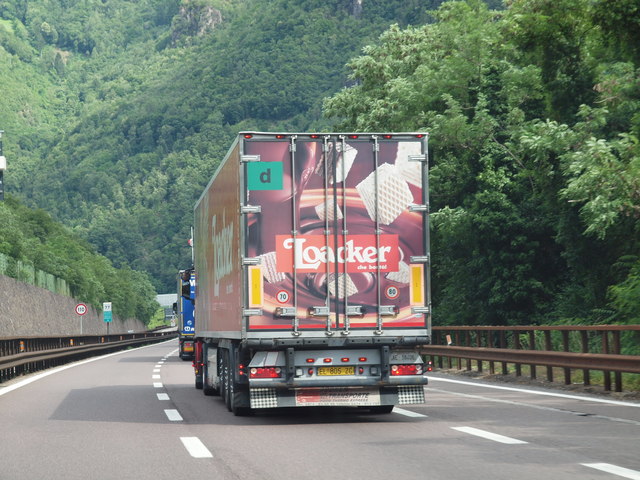 Gardasee 2014 (344) LKW-Werbung, Heckansichten