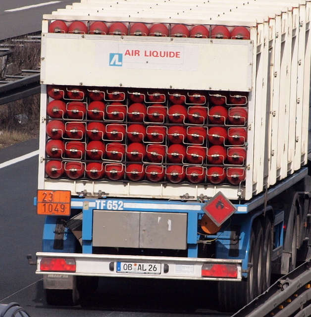 Heckansichten 02.03.12 (302) LKW-Werbung, Heckansichten