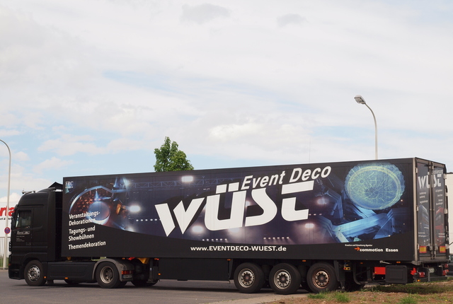 P5092497 LKW-Werbung, Heckansichten