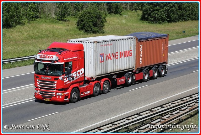 79-BGB-8-BorderMaker Container Trucks