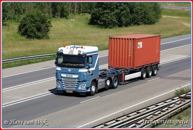 58-BGT-6-BorderMaker Container Trucks