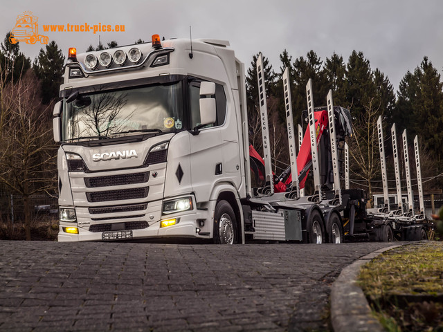 Holzhandel Pfeifer, Scania V8, www.truck-pics Timber Warrior, Pfeifer Holzhandel, Betzdorf, Scania R520 V8, #dikkeV8, #goinstyle