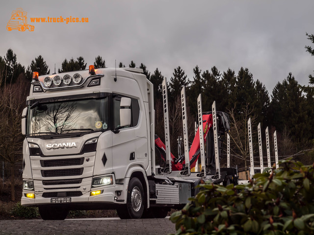 Holzhandel Pfeifer, Scania V8, www.truck-pics Timber Warrior, Pfeifer Holzhandel, Betzdorf, Scania R520 V8, #dikkeV8, #goinstyle