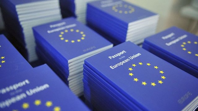 Buy EU Passport 1 Picture Box
