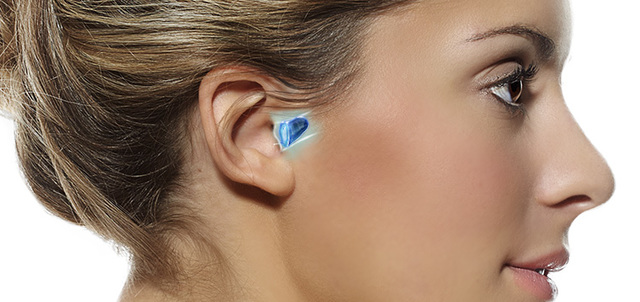 749x354-glossy-woman https://healthiestcanada.ca/luxuryxs-hearing-aid/