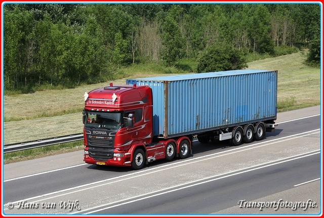 09-BFG-5-BorderMaker Container Trucks