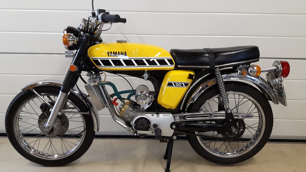 20180407 141707 - 1976  Kenny Roberts DX Competition Yellow LC