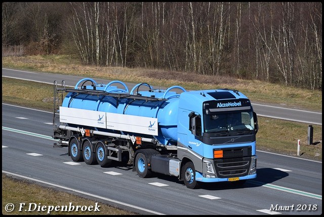 85-BDP-7 Volvo FH4 v.d Lee-BorderMaker 2018