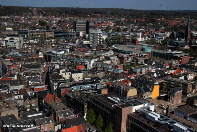 R.Th.B.Vriezen 20180417 092 Eusebius Toren Glazenbalkons kijk op Arnhem dinsdag 17 april 2018