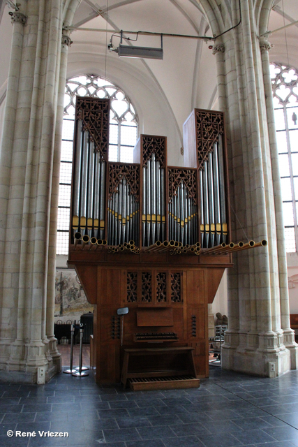 R.Th.B.Vriezen 20180417 225 Eusebius Toren Glazenbalkons kijk op Arnhem dinsdag 17 april 2018