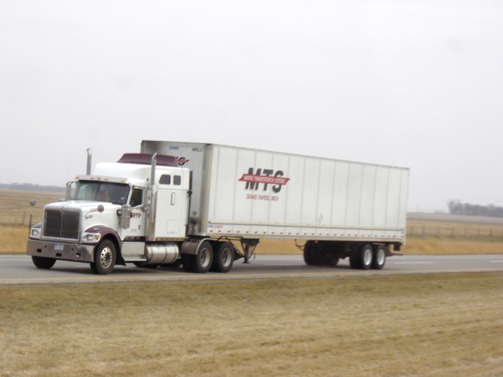 CIMG8596 - Trucks
