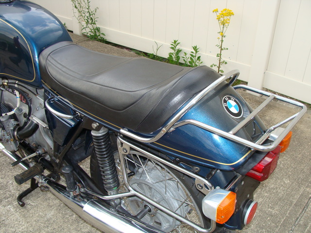 DSC00588 4960919 '74 R90S. Reynolds Rideoff centerstand. Rebuilt motor 16,000 Mi. Krauser Saddlebags,  Fresh 10K Major Service. Factory tool kit, Krauser “S” Tailpiece add-on small rack. The battery is a new sealed type