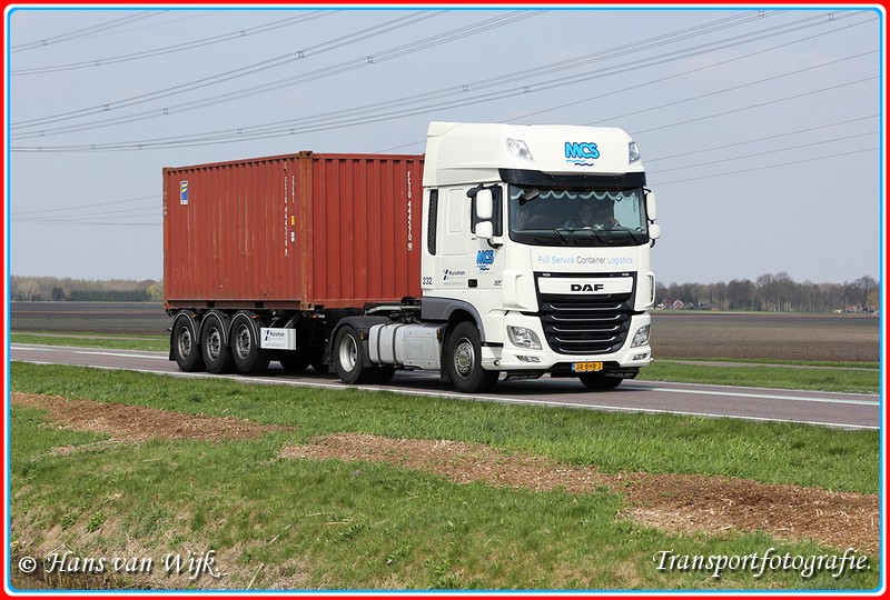 38-BHB-3-BorderMaker - Container Trucks