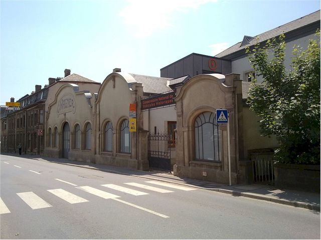 lux conservatoire national de vehicules historique livebeelden